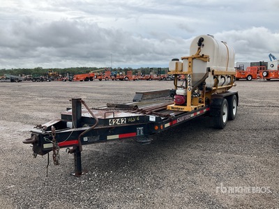 Vermeer MX125 on 2014 Ditch Witch 19 ft T/A Equipment Trailer