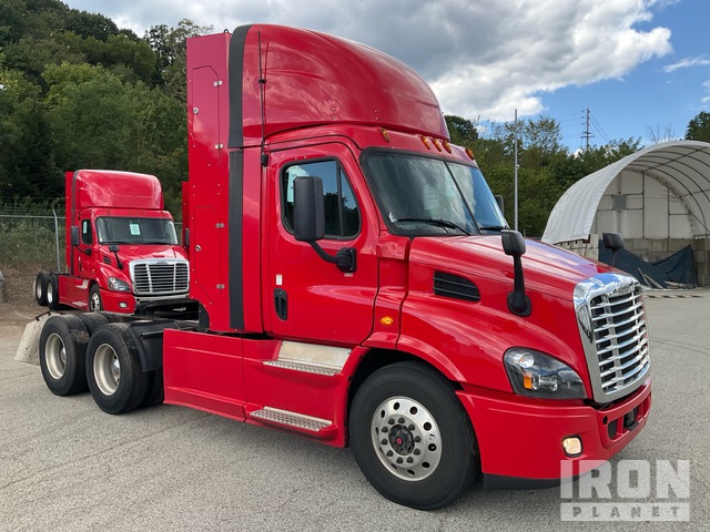 CAMIóN 2017 FREIGHTLINER
