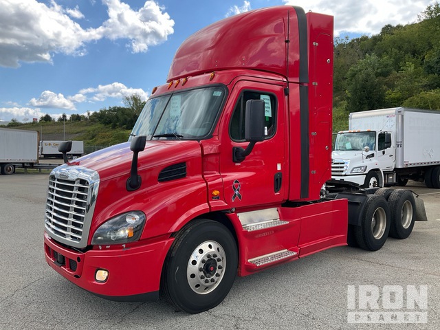 CAMIóN 2017 FREIGHTLINER
