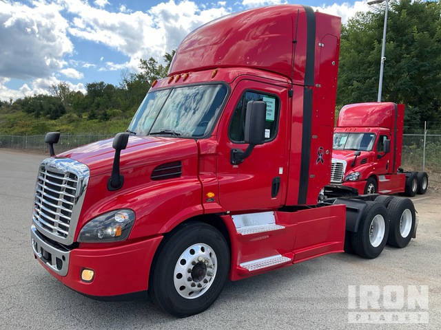 CAMIóN 2017 FREIGHTLINER