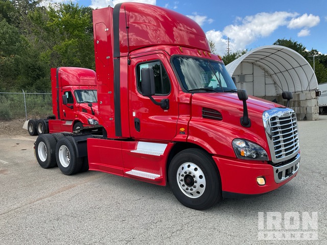 CAMIóN 2017 FREIGHTLINER