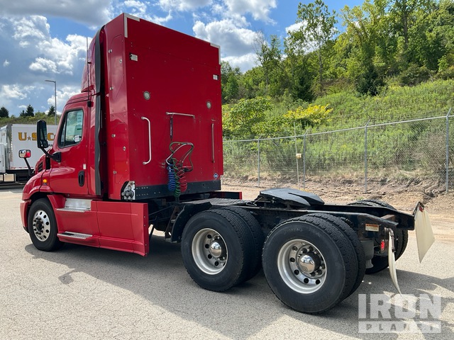 CAMIóN 2017 FREIGHTLINER