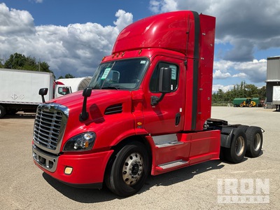 2017 Freightliner Cascadia CNG 6x4 T/A Day Cab Truck Tractor