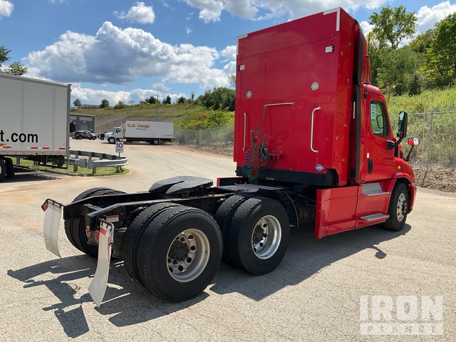 CAMIóN 2017 FREIGHTLINER