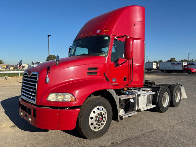 2016 Mack CXU613 T/A Day Cab Truck Tractor
