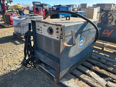 Goldstar 400SS Multi-Process Electric Welder