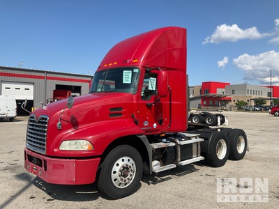 2015 Mack CXU613 T/A Day Cab Truck Tractor