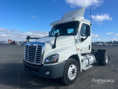 2017 Freightliner Cascadia 125 4x2 S/A Day Cab Truck Tractor