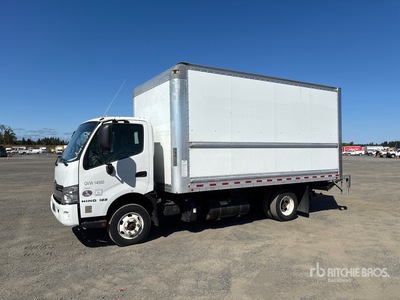 2020 Hino 155 4x2 Autocarro furgonato