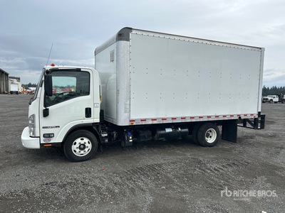 2022 Isuzu NPR 4x2 Van Truck