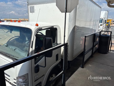2020 Isuzu NPR Camion fourgon