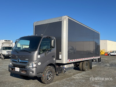 2017 Hino 195H 4x2 Camion fourgon