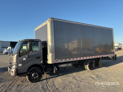 2017 Hino 195H 4x2 Van Truck