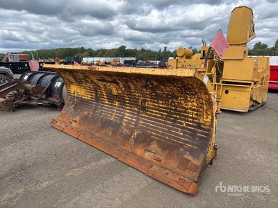 12 ft Hydraulic Reversing Pala para nieve - Fits Volvo L90