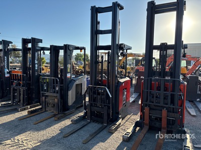 Linde R155SXD 3000 lb Carretilla Elevadora Eléctrica