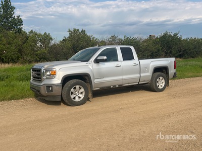 2014 GMC Sierra 1500 4x4 Extended Cab Pickup