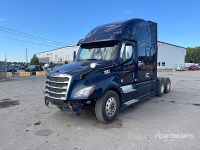 2019 Freightliner Cascadia 126 6x4 T/A Sleeper Truck Tractor