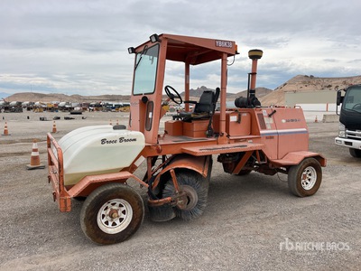 2002 Broce RJ350 Self-Propelled Brooms