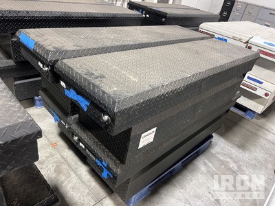 Quantity of (4) Quantity of (4) Tool Box Varios, herramientas manuales - Fits Buyers