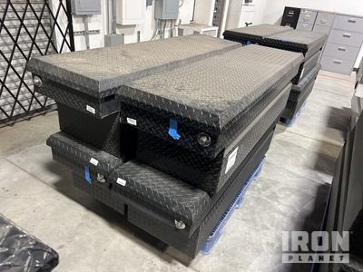 Quantity of (4) Quantity of (4) Tool Box Varios, herramientas manuales - Fits Buyers