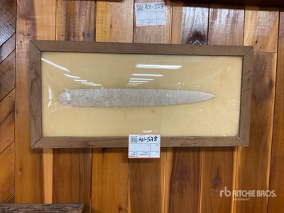 framed arrowhead Antiguedades