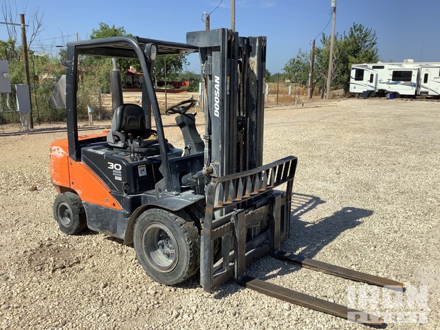MONTACARGAS DOOSAN D30S7