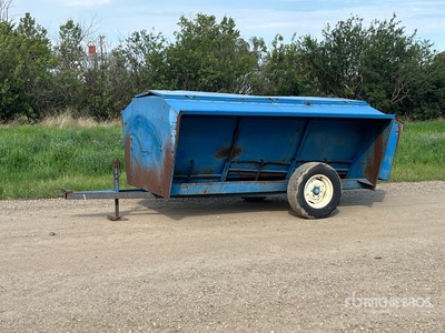 10 ft Creep Livestock Feeder