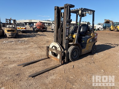 2016 Cat GP25N 3650 lb Pneumatic Tire Forklift