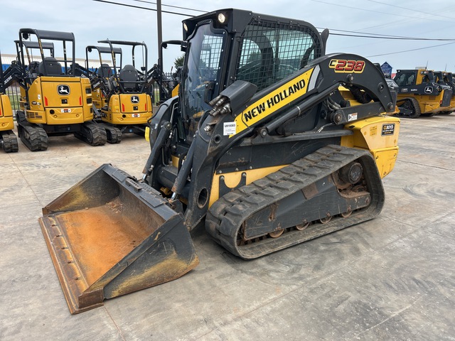 2013 New Holland C238 Two-Speed Compact Track Loader 2013 New Holland C238 Two-Speed Compact Track Loader