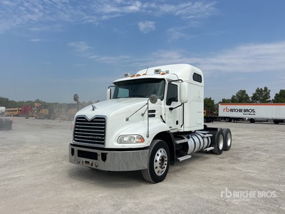 2014 Mack CXU613 6x4 Tracteur Routier Couchette