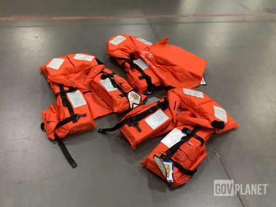 (46) Life Preserver Vests