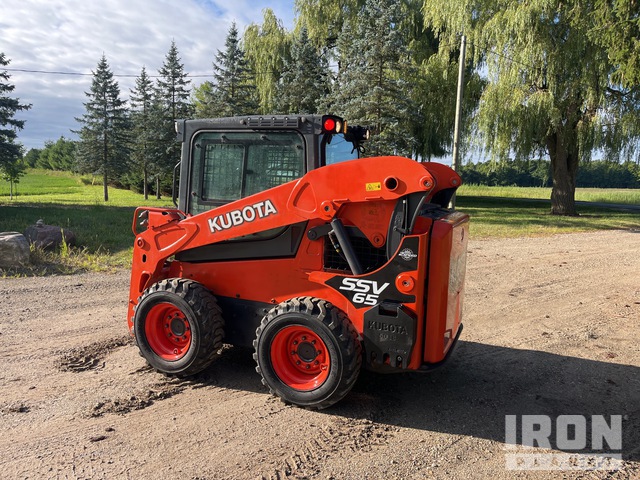 MINI CARGADOR SOBRE RUEDAS 2021 KUBOTA SSV65