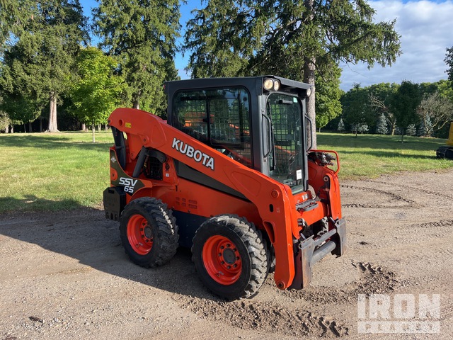 MINI CARGADOR SOBRE RUEDAS 2021 KUBOTA SSV65