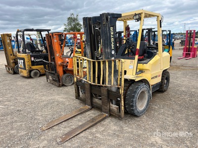 Hyster H80XM 7750 lb Cushion Tire Gabelstapler (Inoperable)