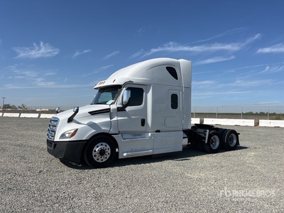 2018 Freightliner Cascadia 126 6x4 Tracteur Routier Couchette