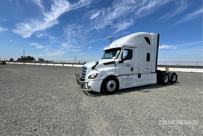2018 Freightliner Cascadia 126 6x4 Sleeper Truck Tractor