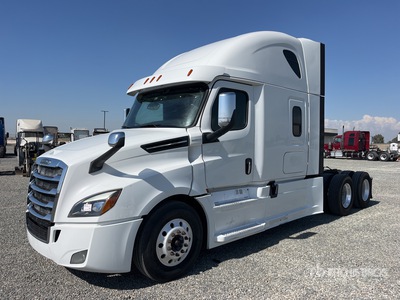 2019 Freightliner Cascadia 126 6x4 Sleeper Truck Tractor