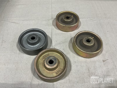 (39) Bond Machine & Fabrication 2835 Shaft Rollers