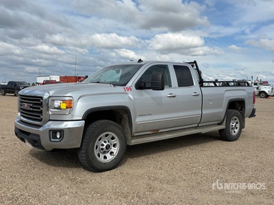 2015 GMC Sierra 3500HD 4x4 Extended Cab Pick-up
