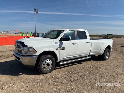 2017 Ram 3500 4x4 Crew Cab بيك اب