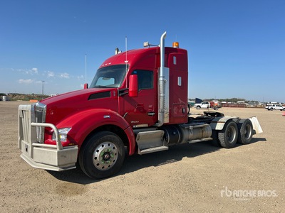 2015 Kenworth T880 6x4 T/A Sleeper Truck Tractor