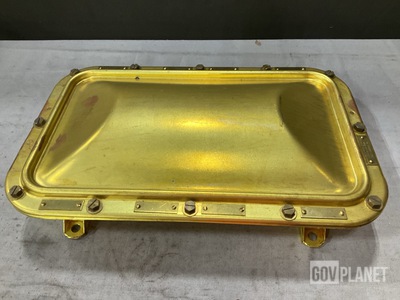 (21) M24646/8-002 Fuse Boxes