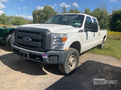 2015 Ford F-250 XL 4x4 Crew Cab Pickup