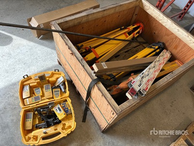 Quantity of Assorted Grade Laser Accessories معدات متنوعة ليزر ونظام تحديد المواقع بواسطة الجي بي إس ومعدات المساحة