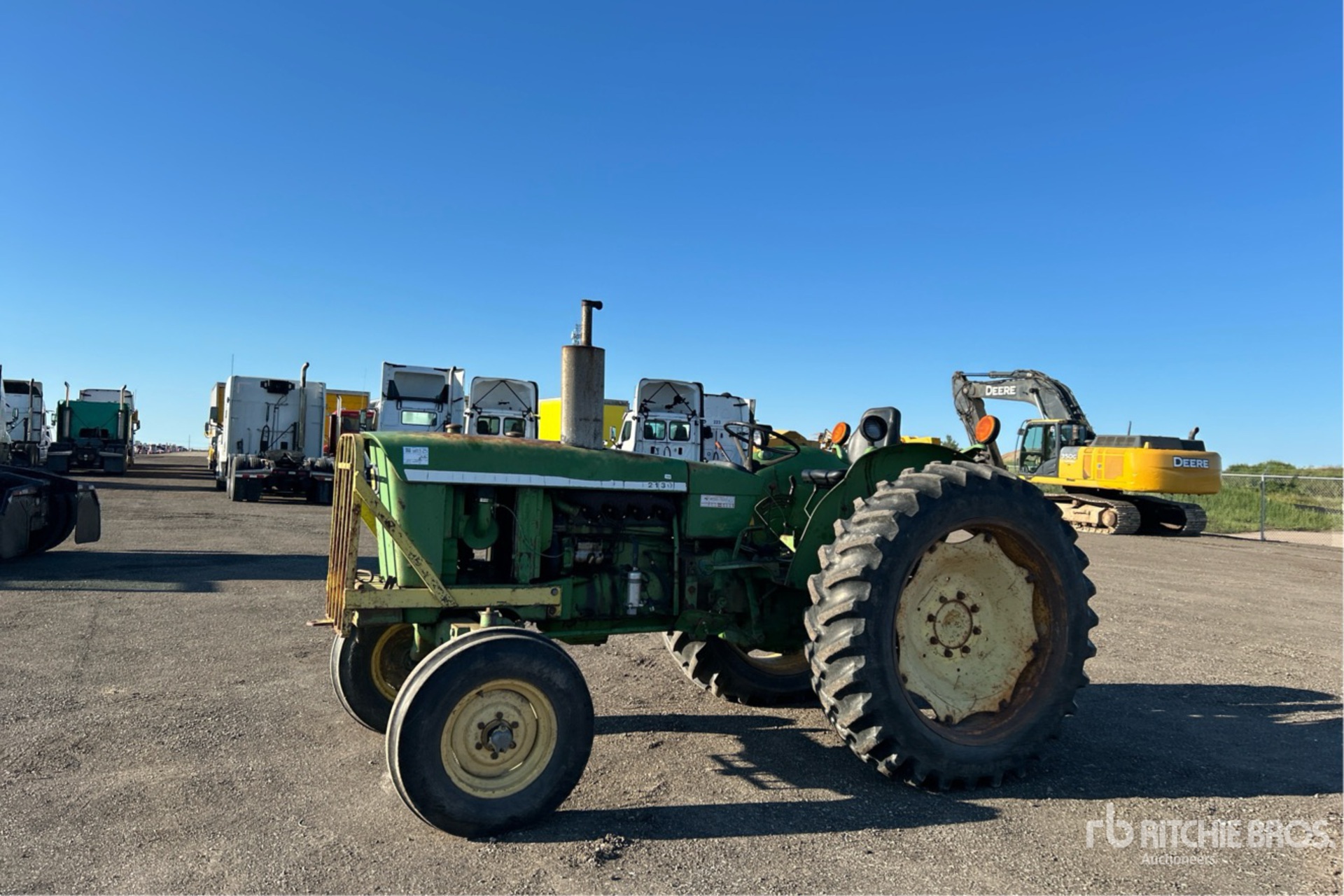 1975 John Deere 2130 Trattore agricolo 2RM