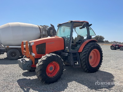2014 Kubota M135GX Tracteur agricole 4 roues motrices