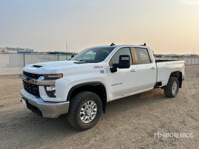 2020 Chevrolet Silverado 3500HD LT 4x4 Crew Cab Pickup