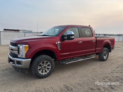 2017 Ford F-350 XLT 4x4 Crew Cab Pickup