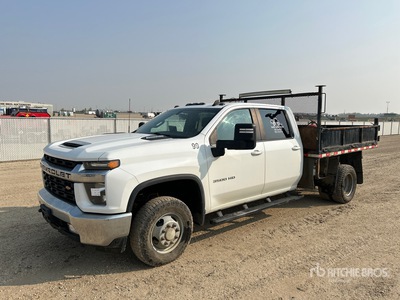 2022 Chevrolet Silverado 3500HD 4x4 Crew Cab Pritsche-Lkw