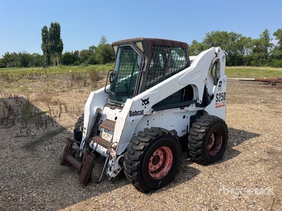 Bobcat S250 Two-Speed Chargeuse à direction à glissement (Inoperable)